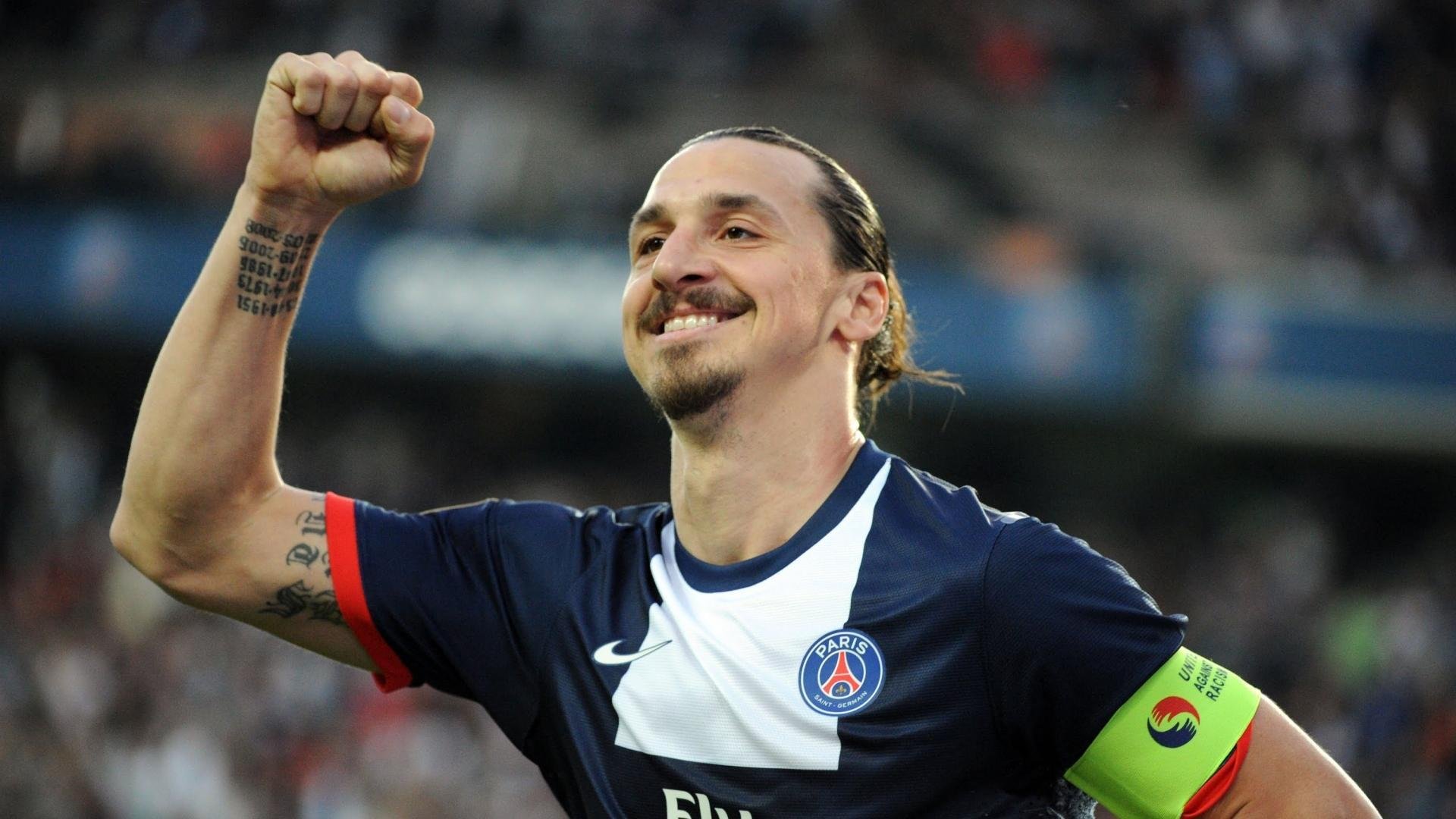 德甲赛场新战术出现，球队战术多样化，德甲新赛季